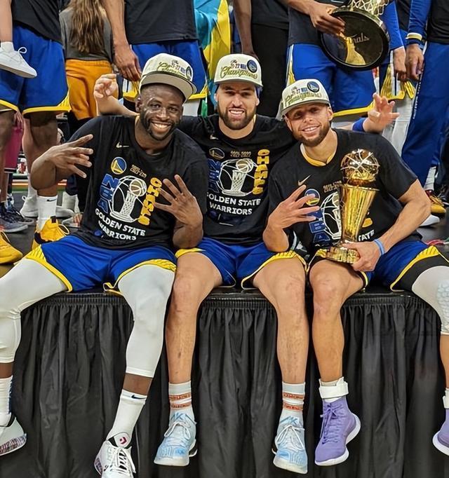 内史密斯, 他们都是生 内史密斯, 他们都是生